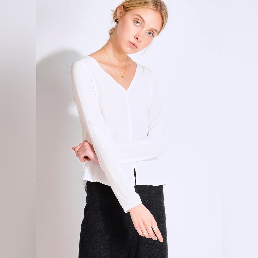100% Silk Sourcery Elliot Long Sleeve White Top, size XS
